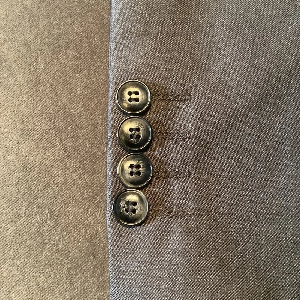 Mogu Men’s Gray Suit Jacket Blazer Slim Fit One Button Notch Lapel Size 44 NWT